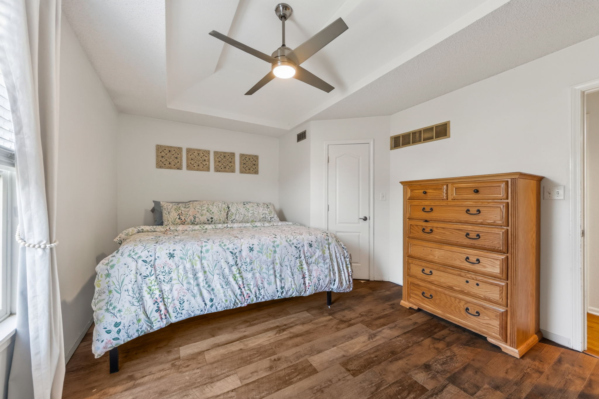 8412 NE 115th Terr-025