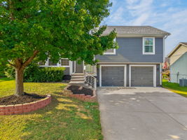 8412 NE 115th Terr-002