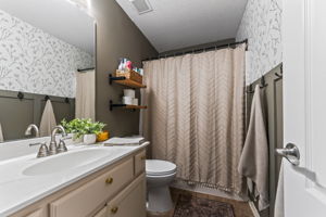 8412 NE 115th Terr-032