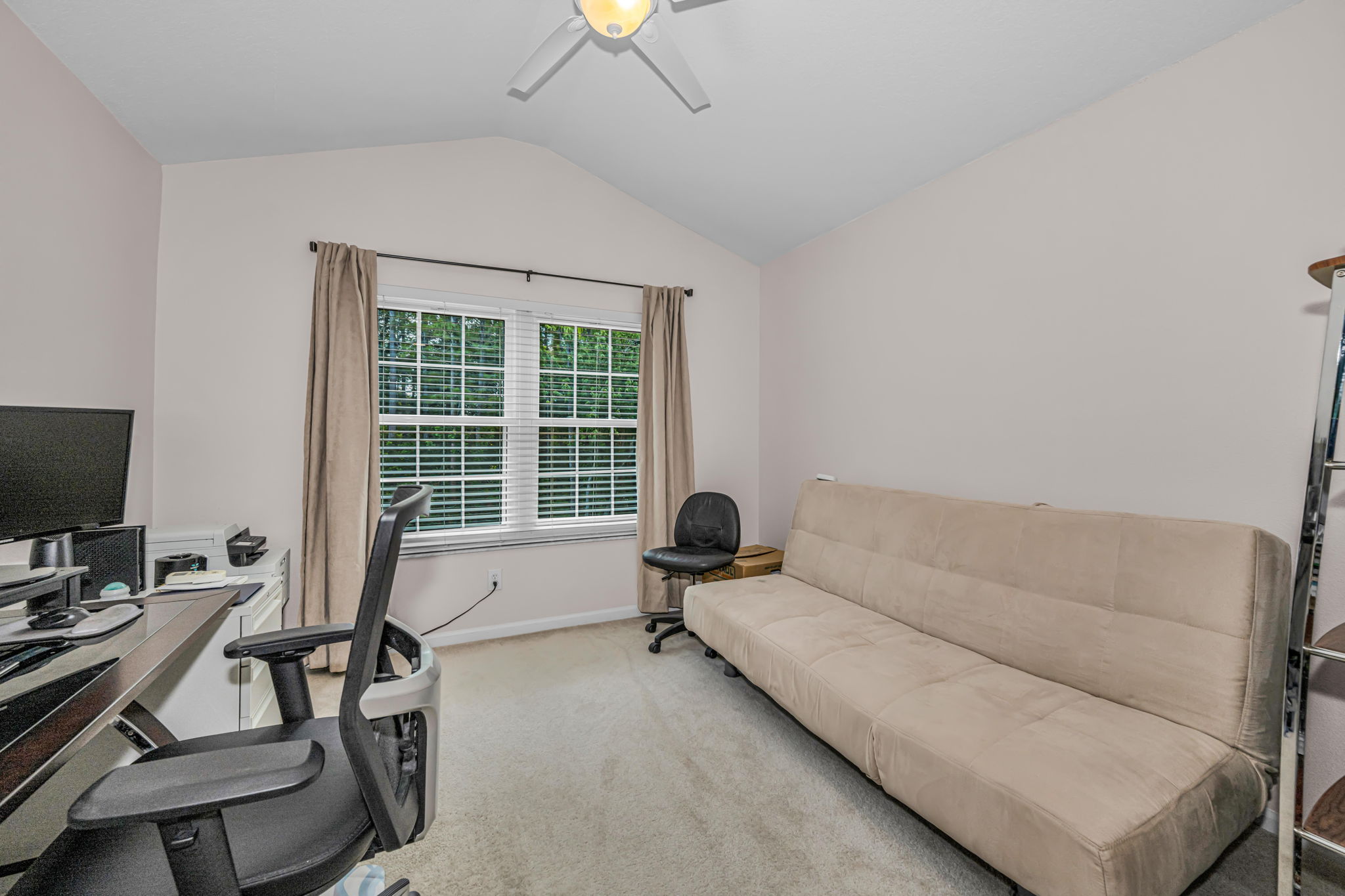 Upper Level Bedroom 3a