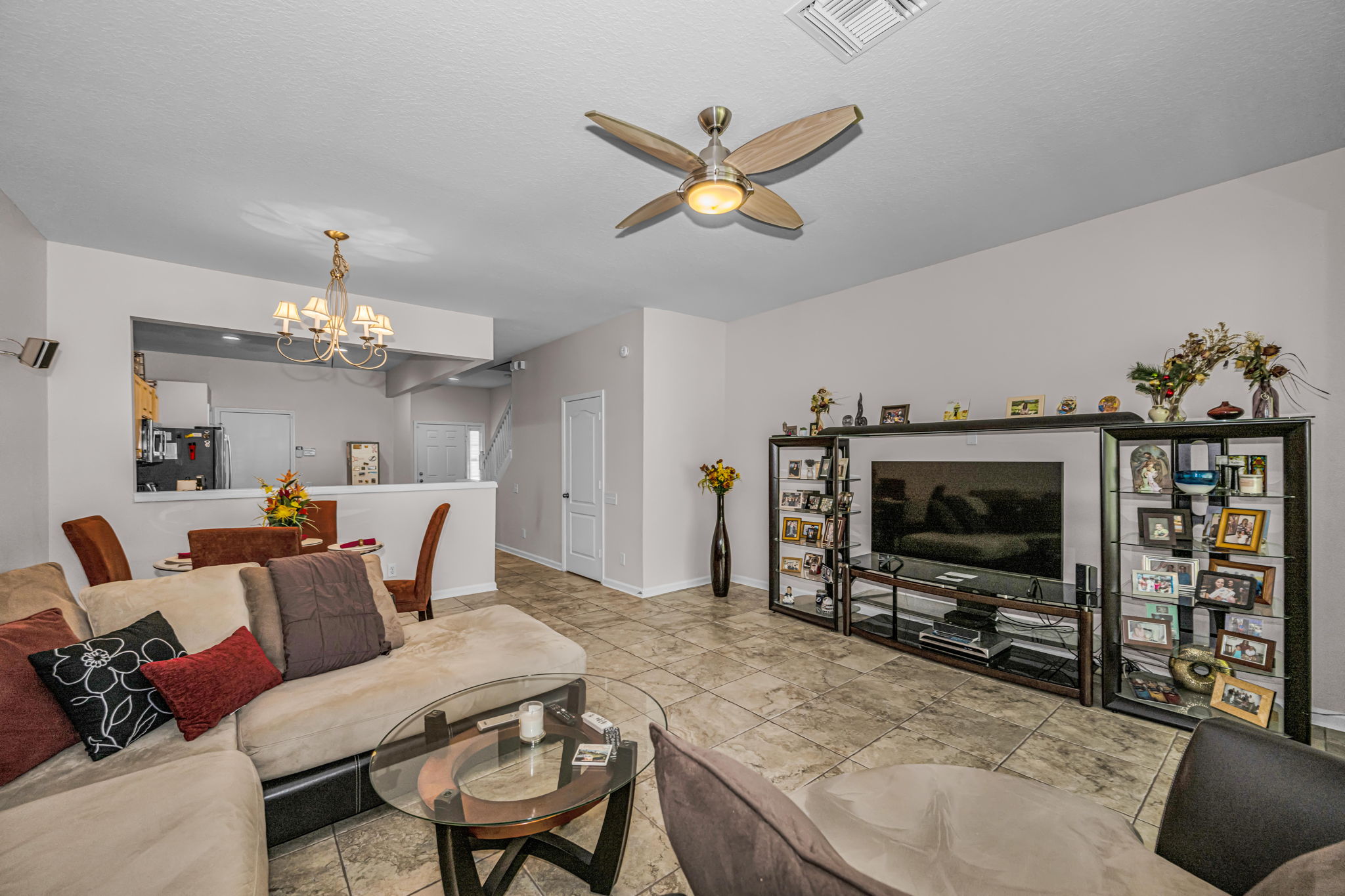 Living Room 4