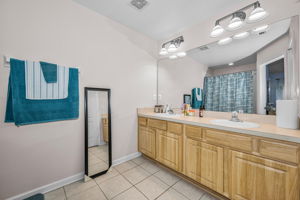 Upper Level Primary Bathroom 1a