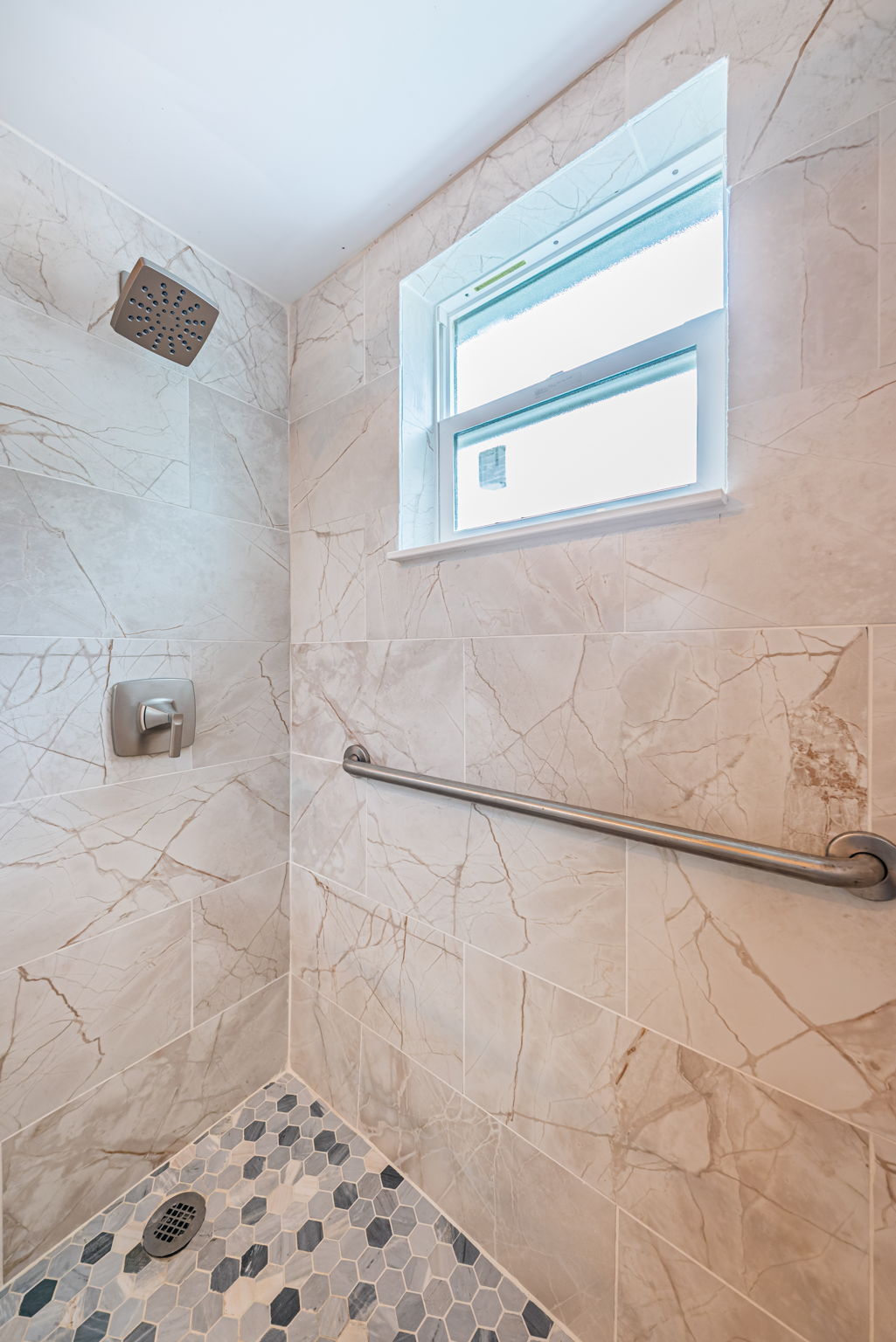Bathroom 2b