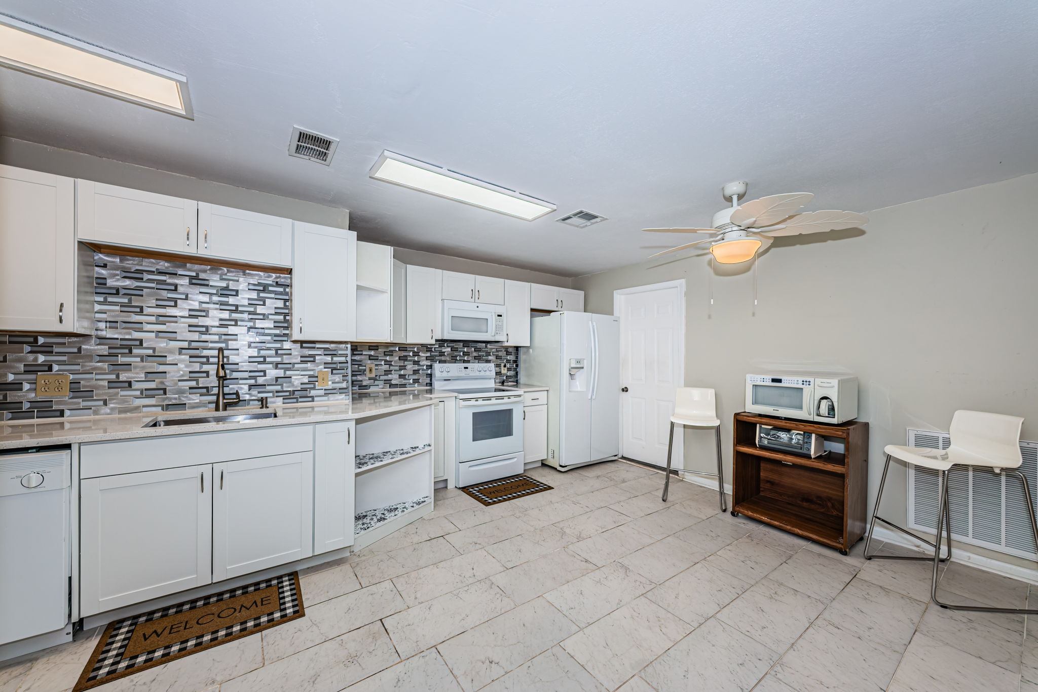 Kitchen 1-2