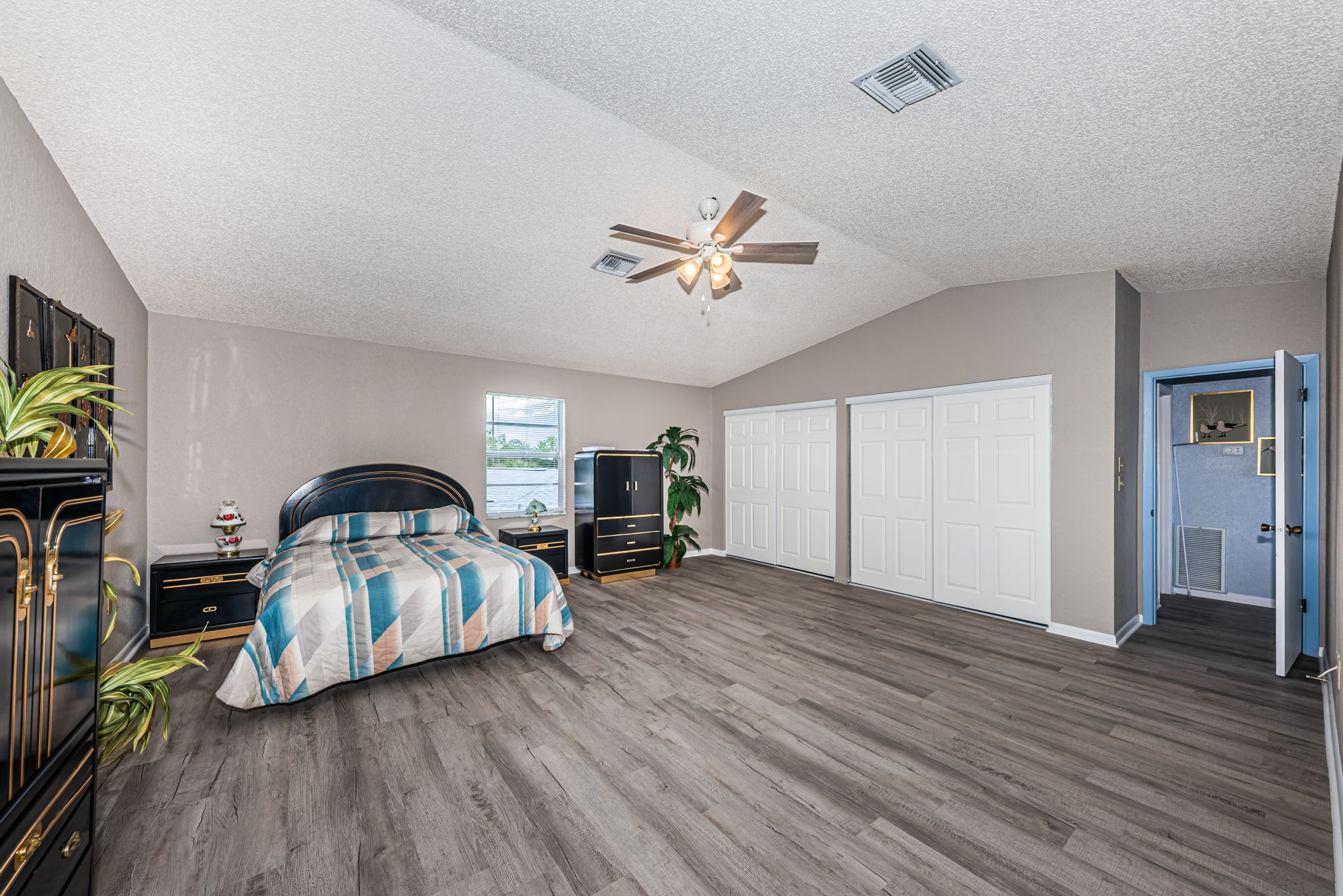 Primary Bedroom 1b