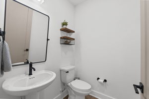  Photo 23