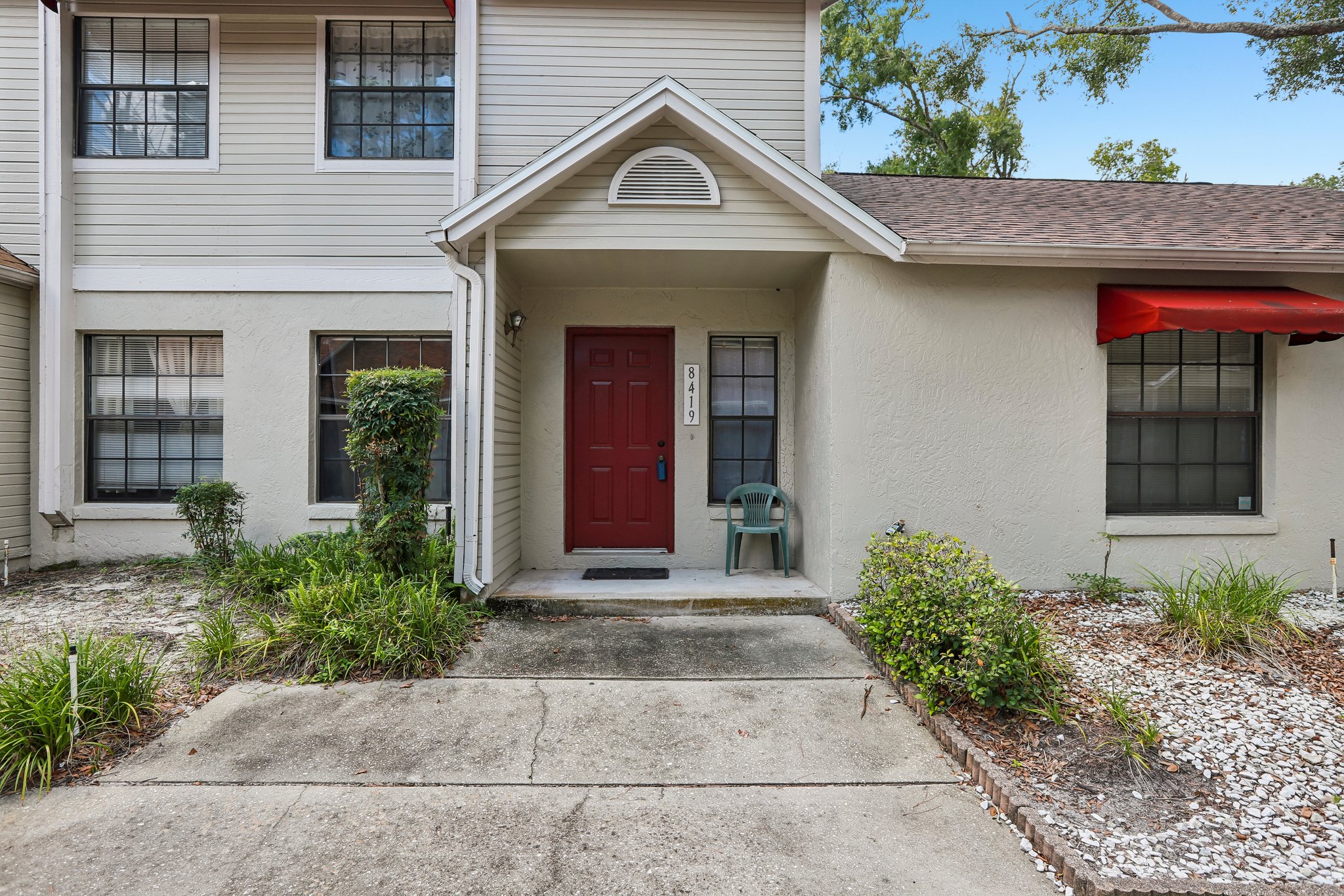 Laurelon Pl-S1208-005.jpg