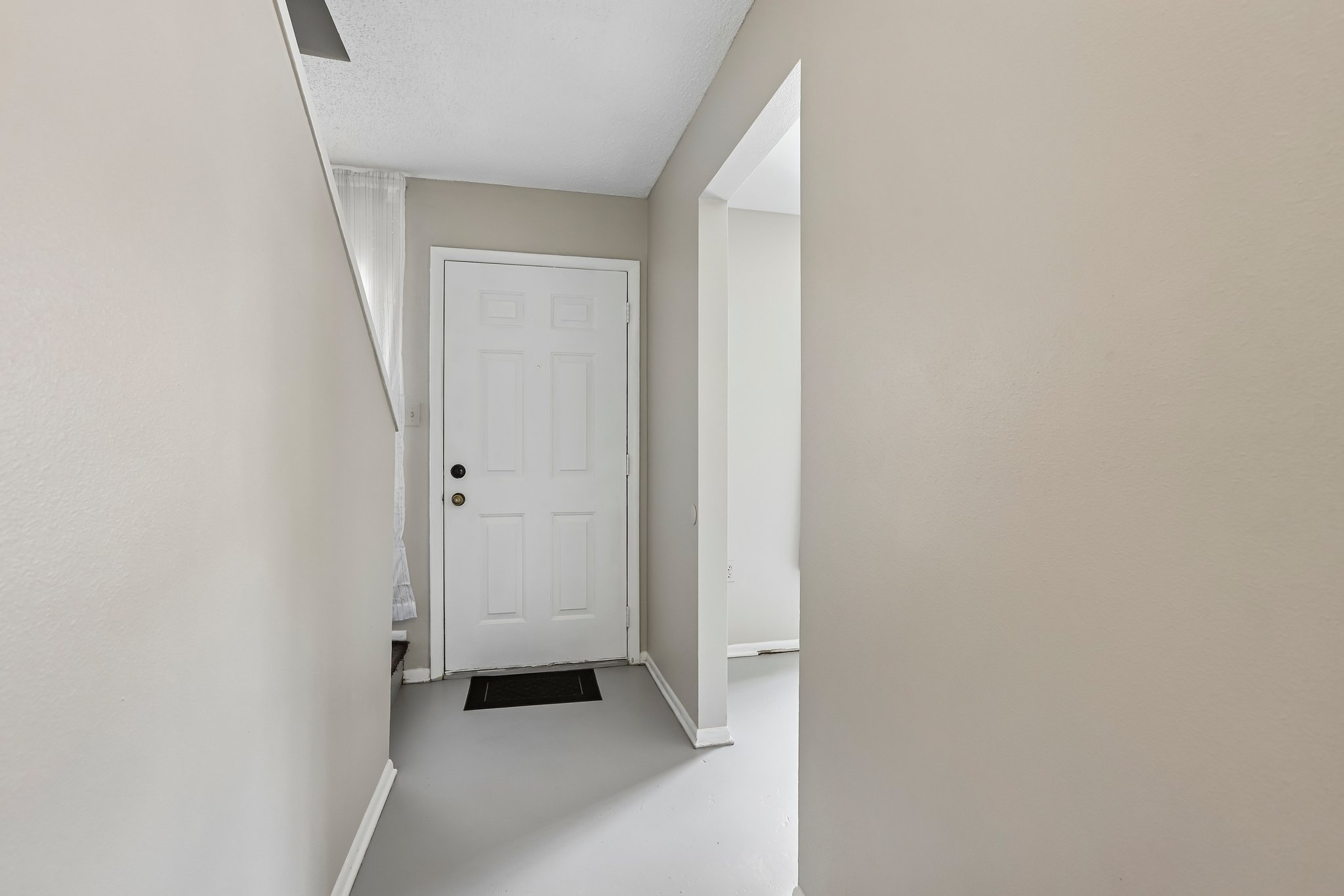 Laurelon Pl-S1208-007.jpg