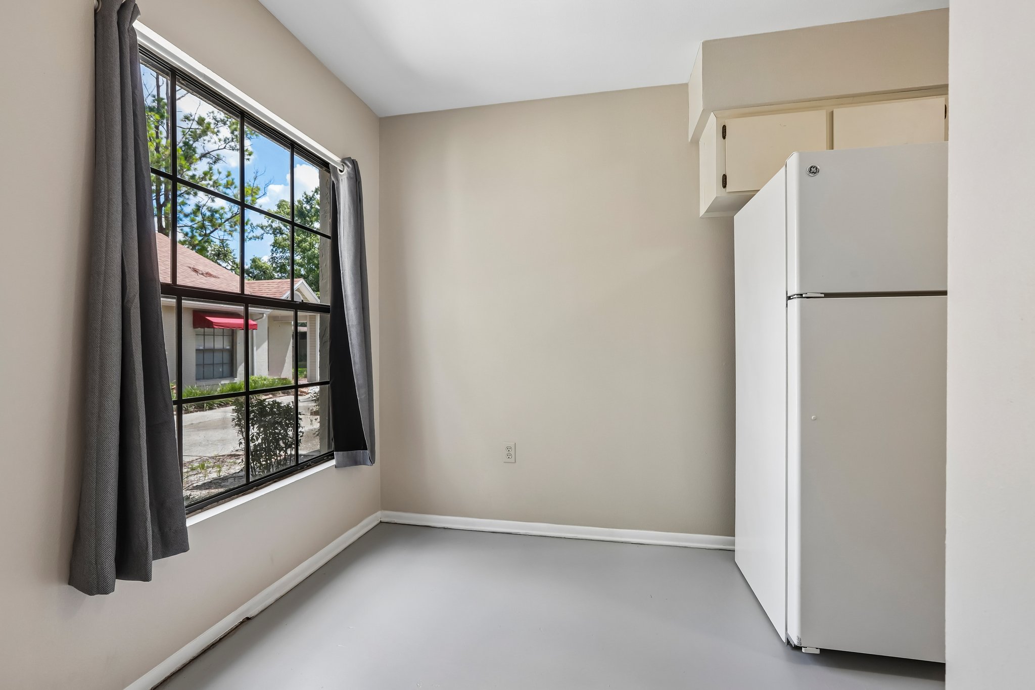 Laurelon Pl-S1208-016.jpg