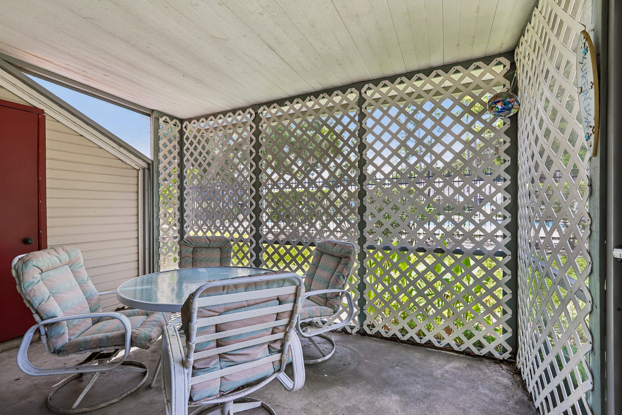 Laurelon Pl-S1208-038.jpg