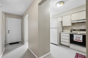 Laurelon Pl-S1208-008.jpg