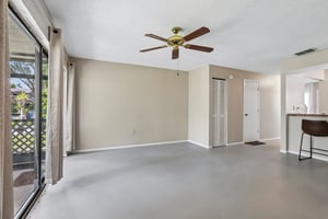 Laurelon Pl-S1208-013.jpg