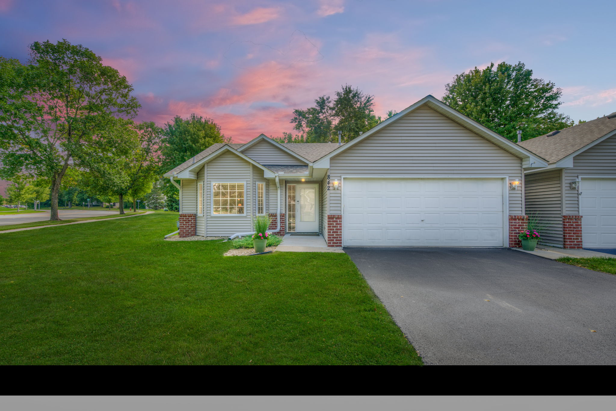  842 105th Ln NW, Coon Rapids, MN 55433, US Photo 26