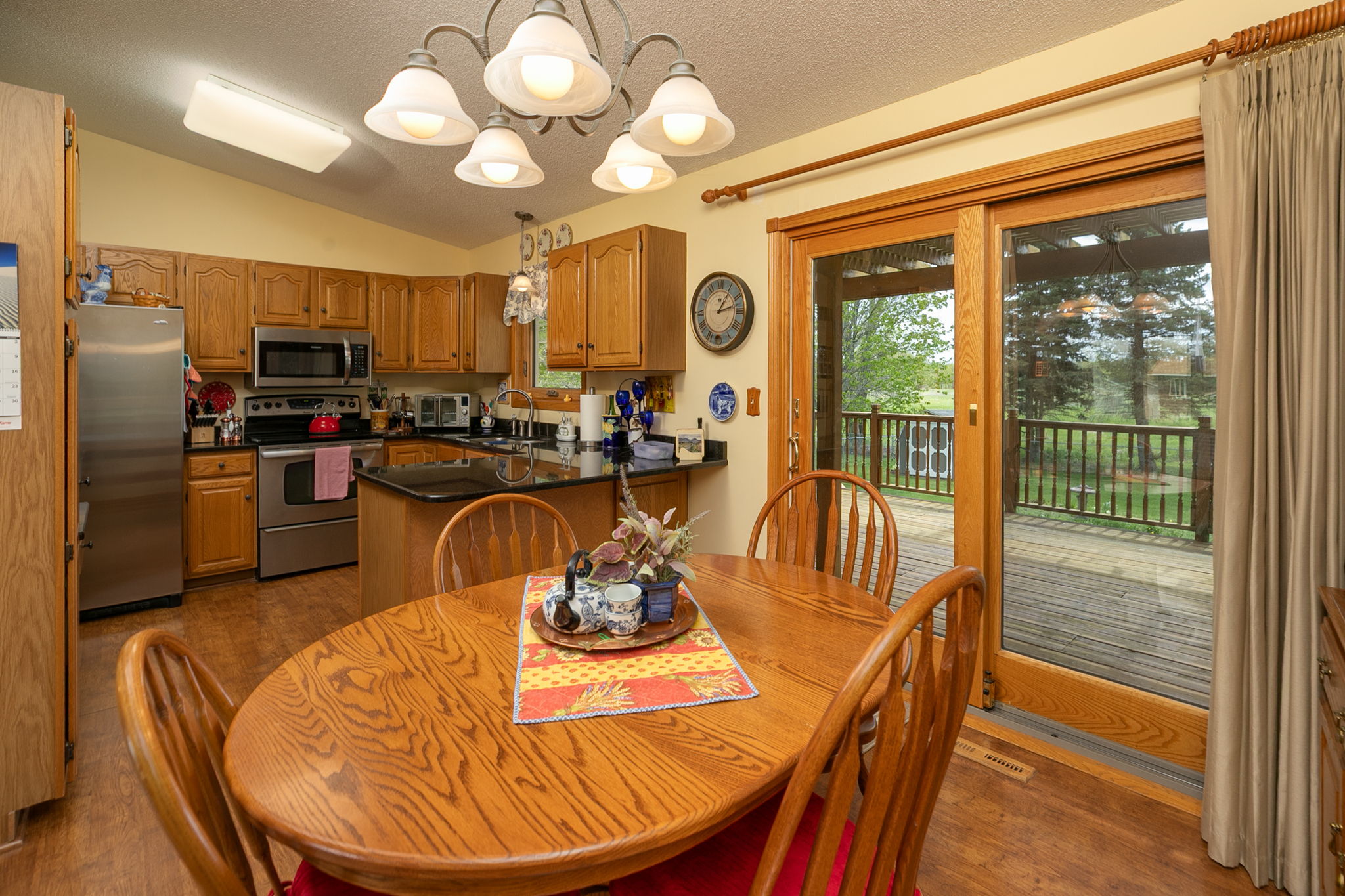 09-Dining Room