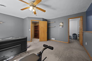  Photo 45