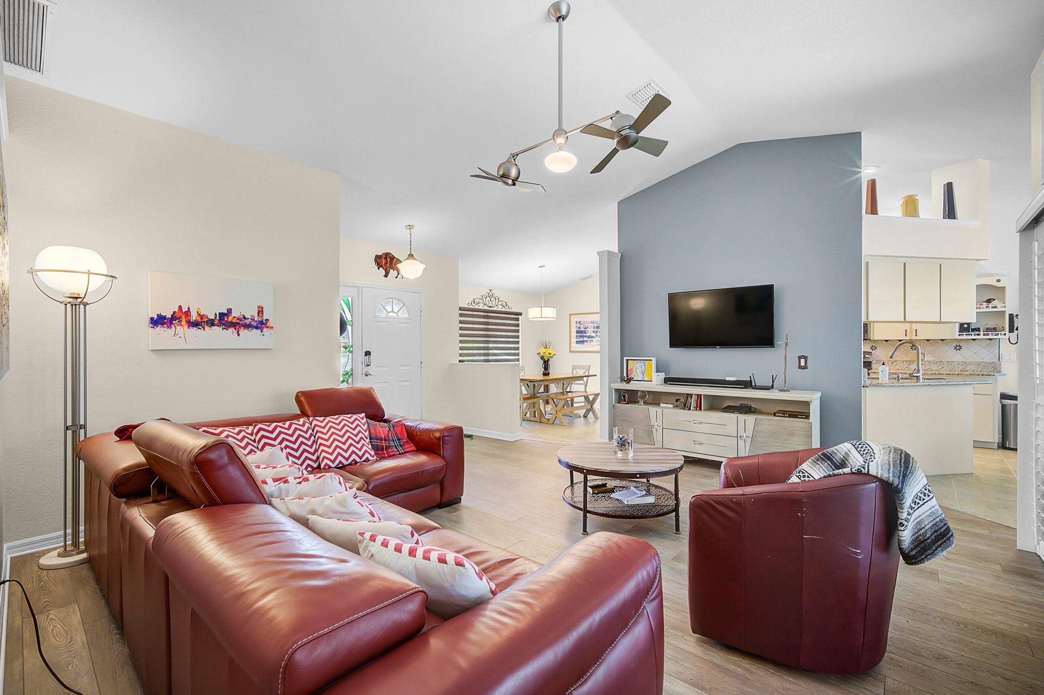 8420 Bessemer Ave-7
