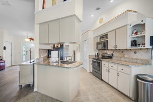 8420 Bessemer Ave-14