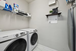 Corkfield Ave-037.jpg