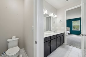 Corkfield Ave-040.jpg