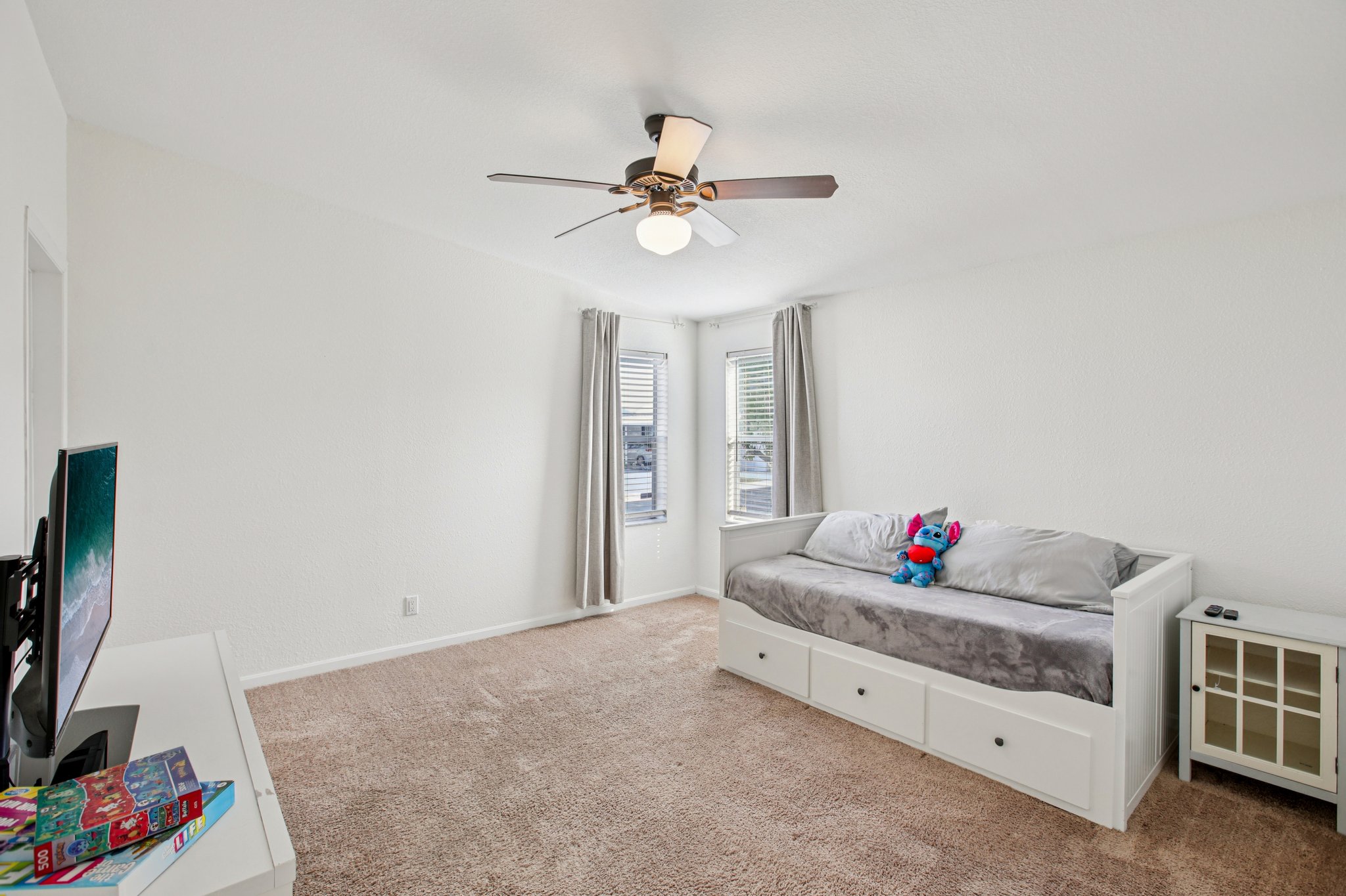 Fantasia Park Way-S1211-016.jpg