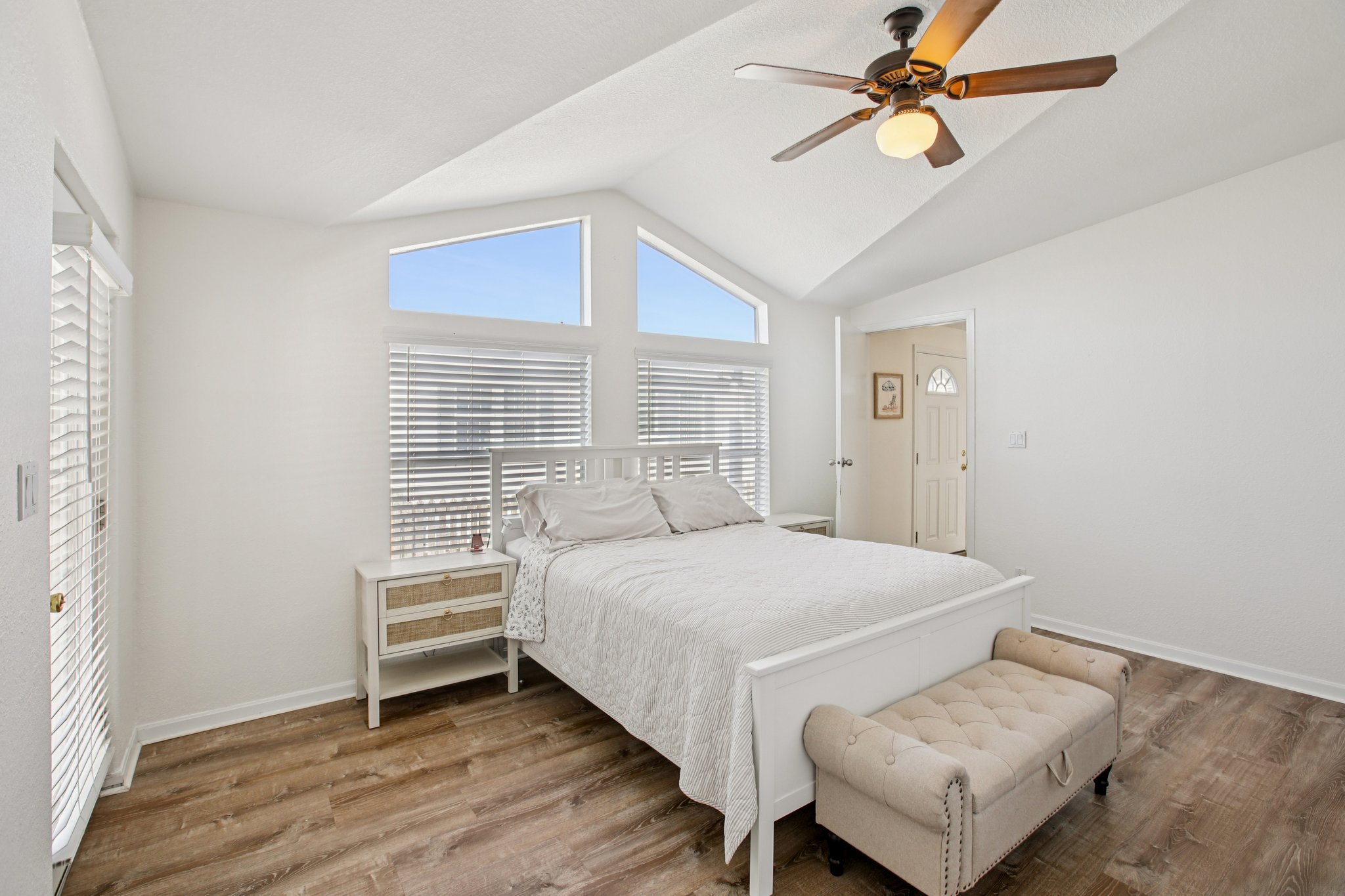 Fantasia Park Way-S1211-025.jpg