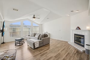 Fantasia Park Way-S1211-030.jpg