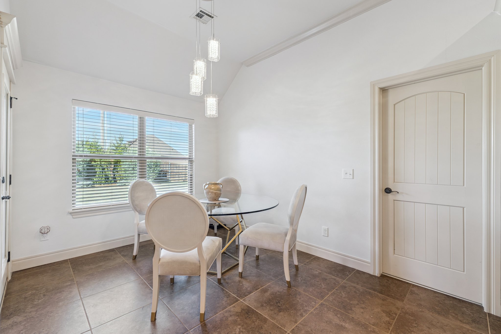 8421 NW 126th St_026.jpg