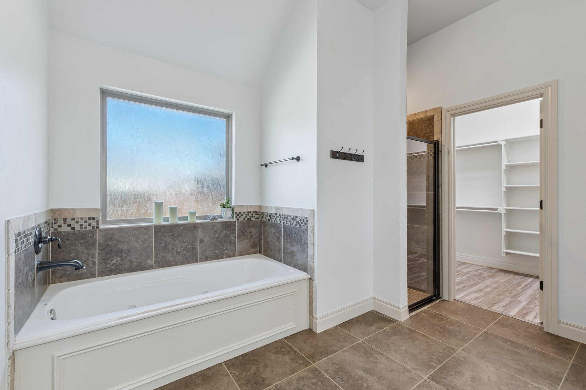 8421 NW 126th St_034.jpg