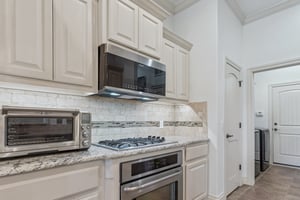 8421 NW 126th St_020.jpg