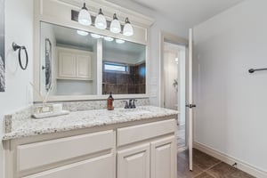 8421 NW 126th St_052.jpg