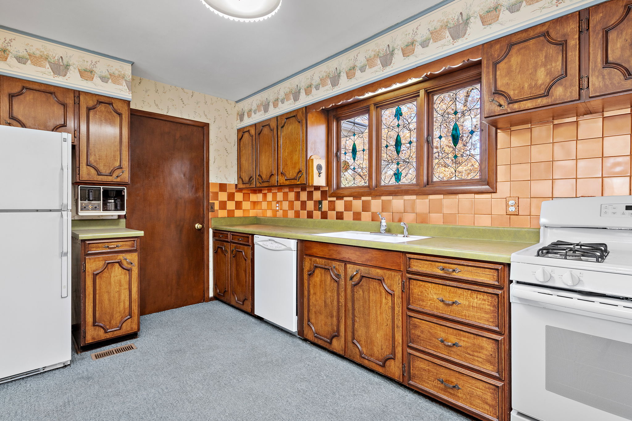  Photo 7