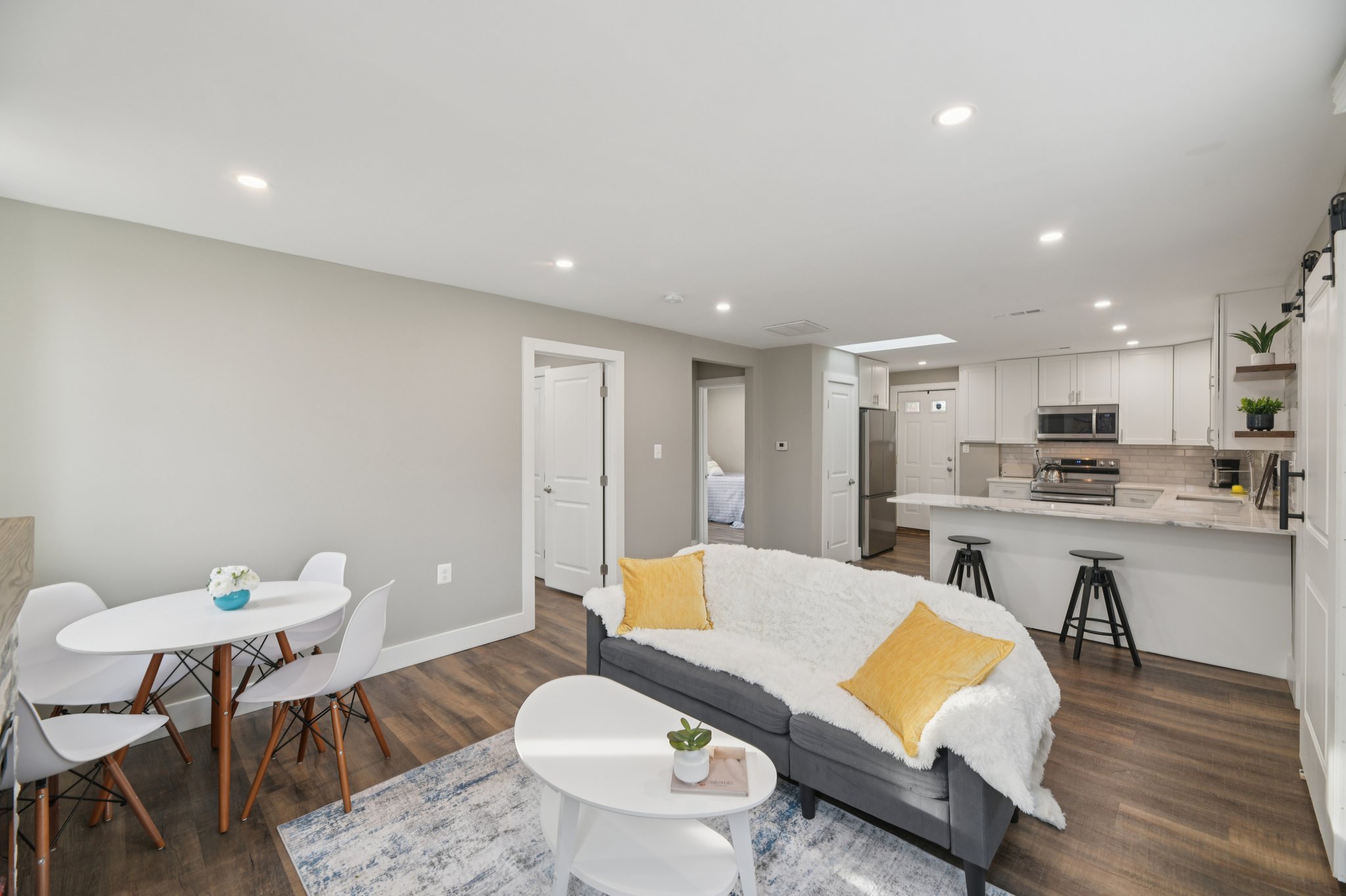 Woodlawn St-S0701-008.jpg