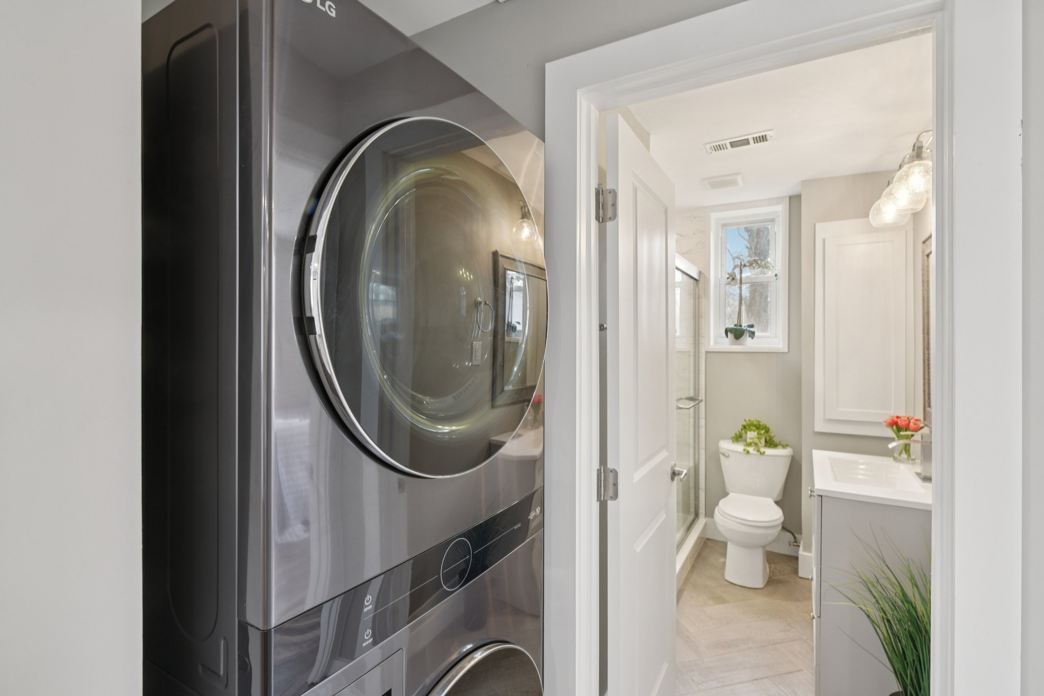 Woodlawn St-S0701-023.jpg