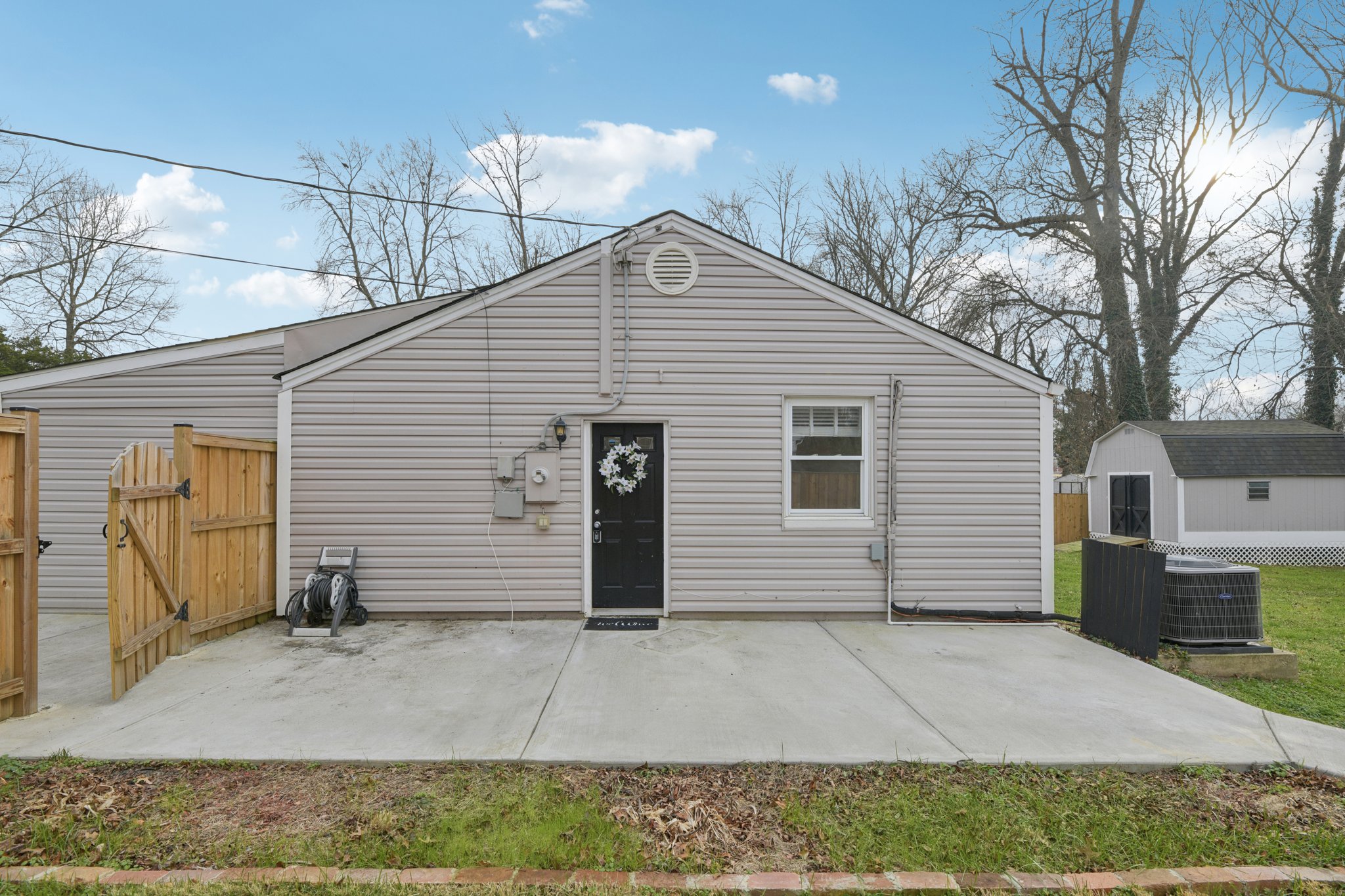 Woodlawn St-S0701-037.jpg