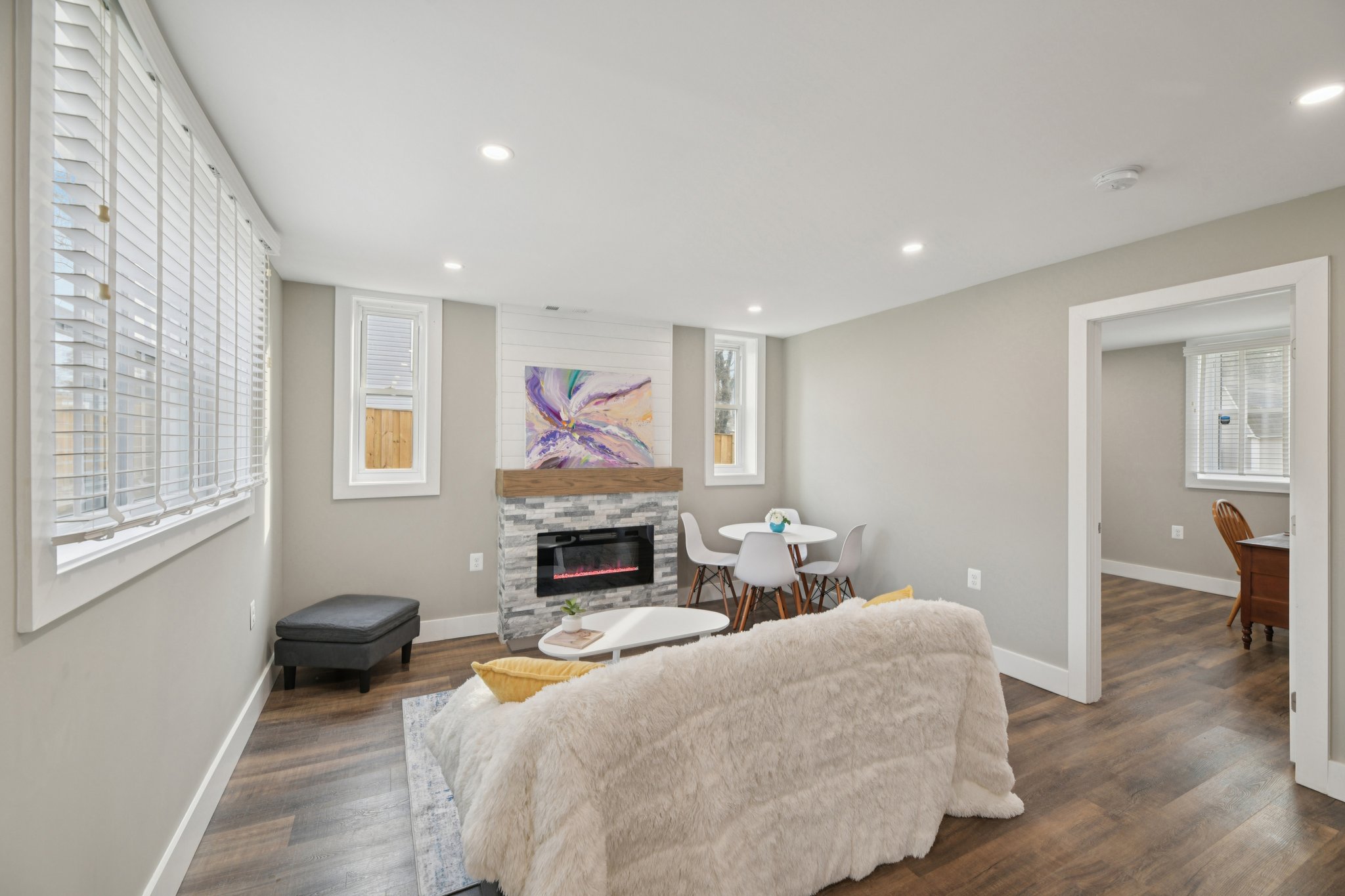 Woodlawn St-S0701-005r.jpg