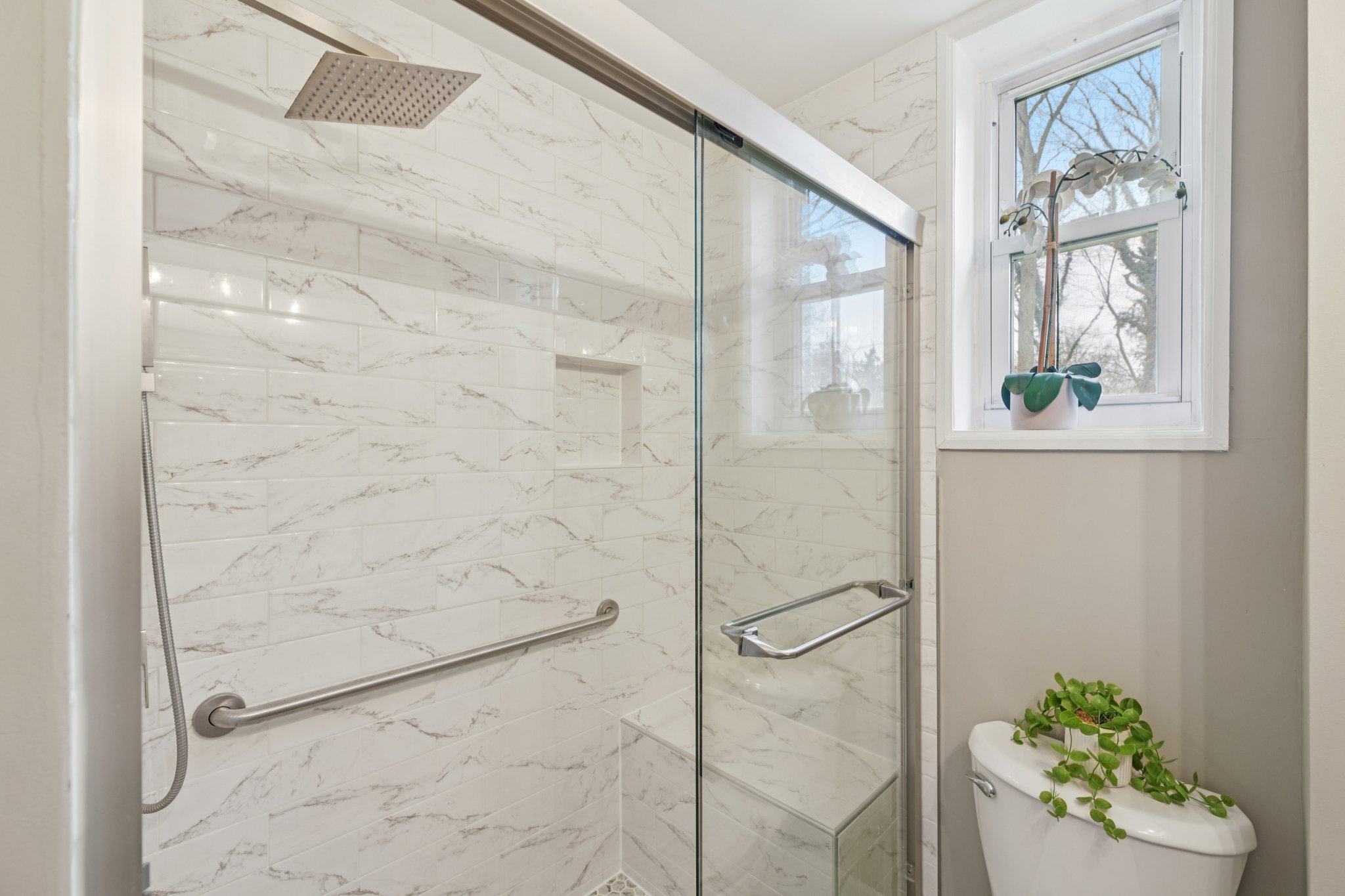 Woodlawn St-S1001-010.jpg