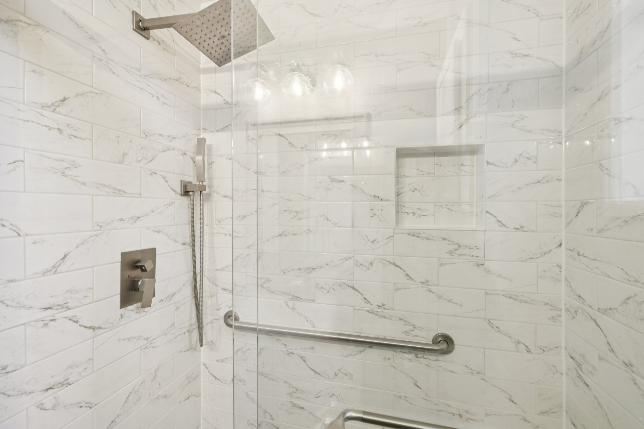 Woodlawn St-S1001-011.jpg