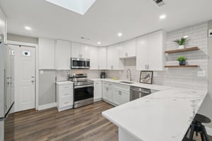 Woodlawn St-S0701-009.jpg