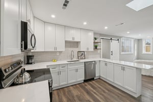 Woodlawn St-S0701-010.jpg