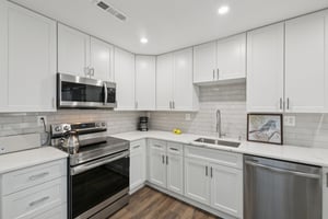 Woodlawn St-S0701-012.jpg