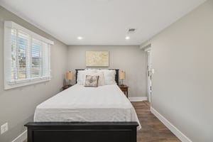 Woodlawn St-S0701-017.jpg