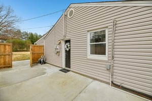 Woodlawn St-S1001-002.jpg