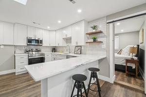 Woodlawn St-S1001-008.jpg