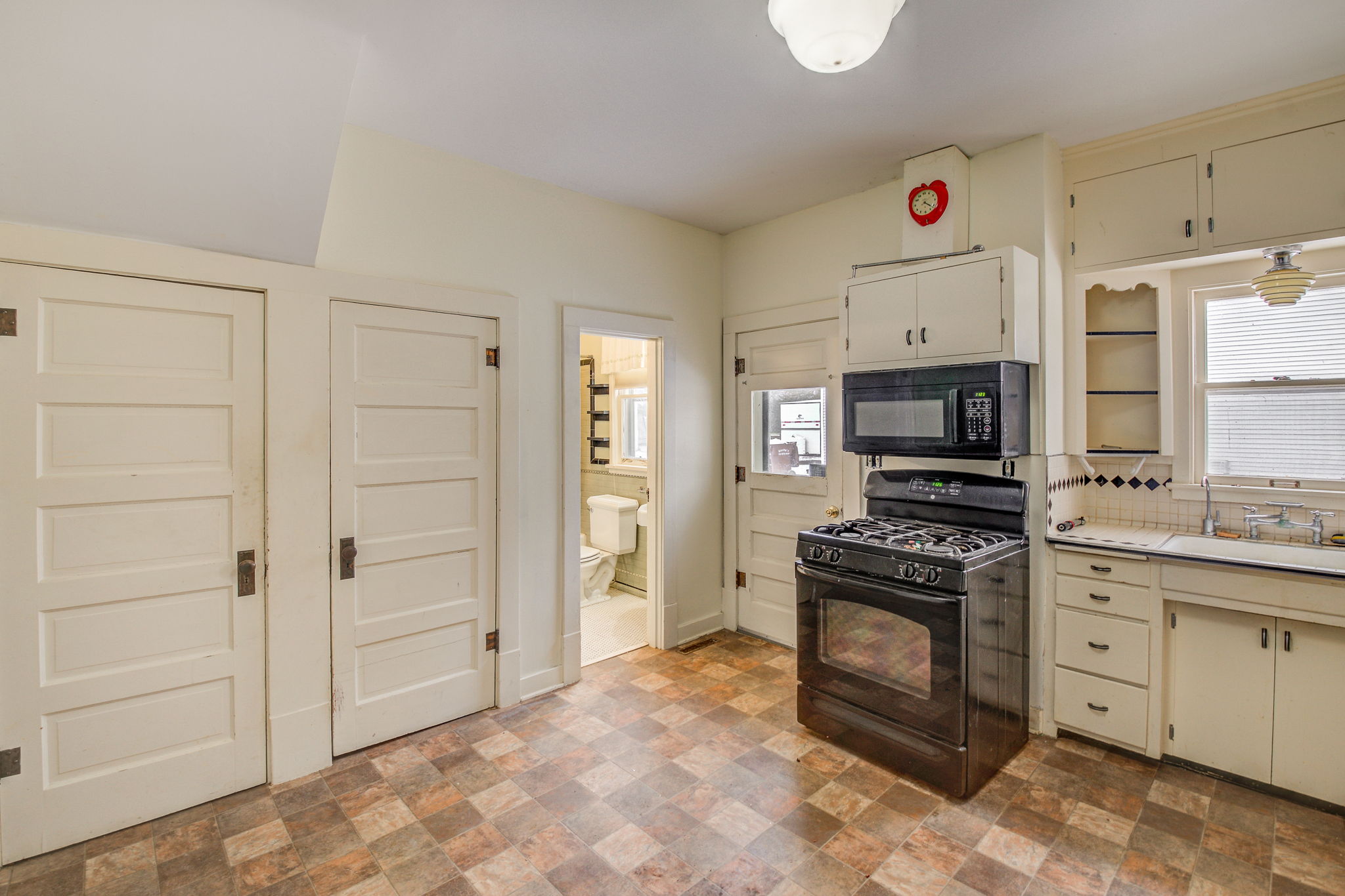 8424 Kennedy Memorial Dr, Saint Bonifacius, MN 55375 ArchiPix