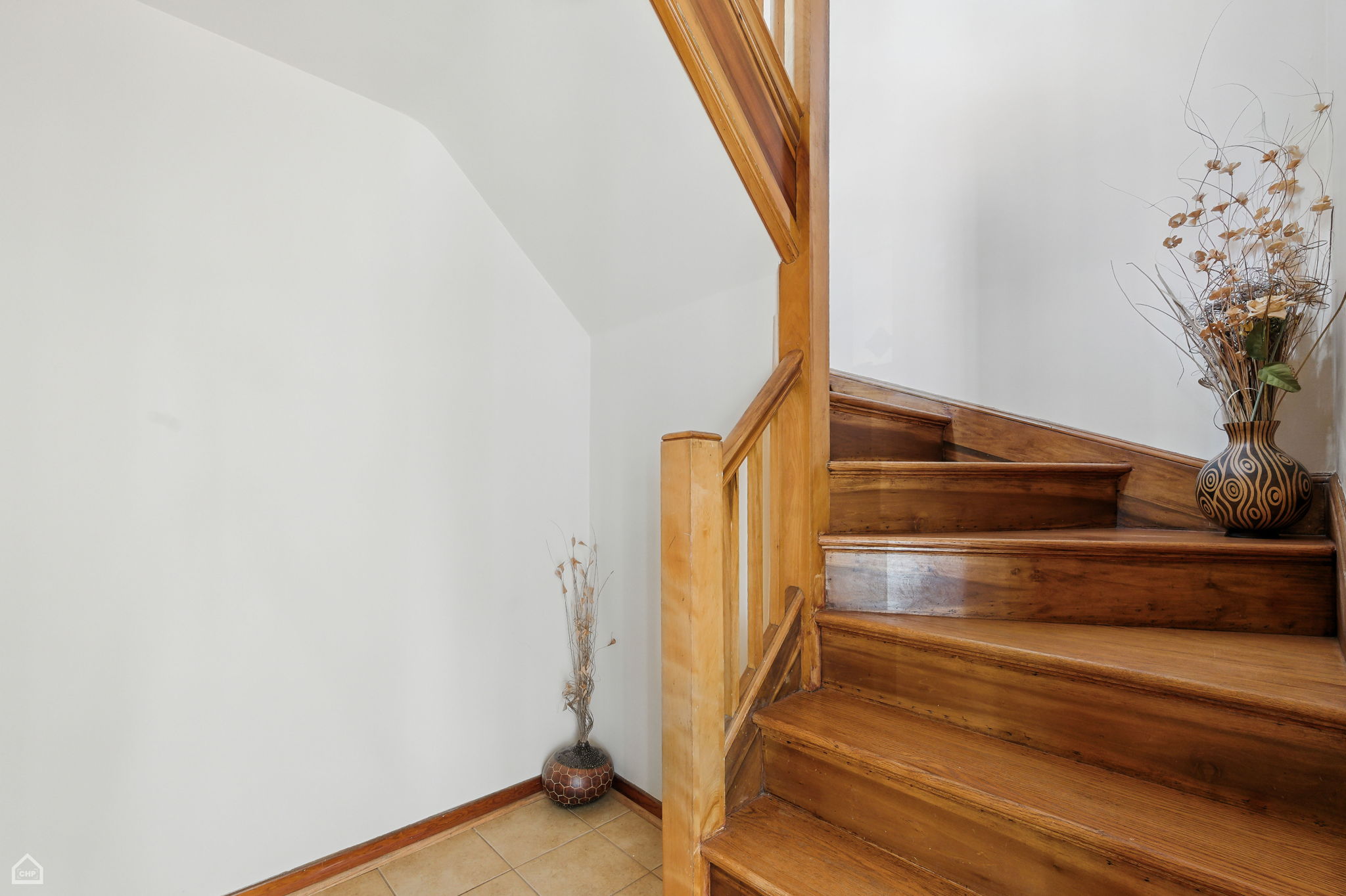 8424 S Essex Ave_004