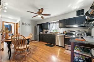 8424 S Essex Ave_013