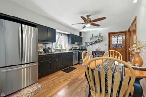 8424 S Essex Ave_015