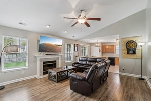 Southern Springs Way-S0111-006.jpg