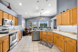 9 - 8425 Fenwick Ave, Tampa, FL 33647