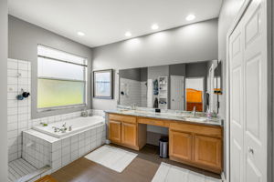 15 - 8425 Fenwick Ave, Tampa, FL 33647